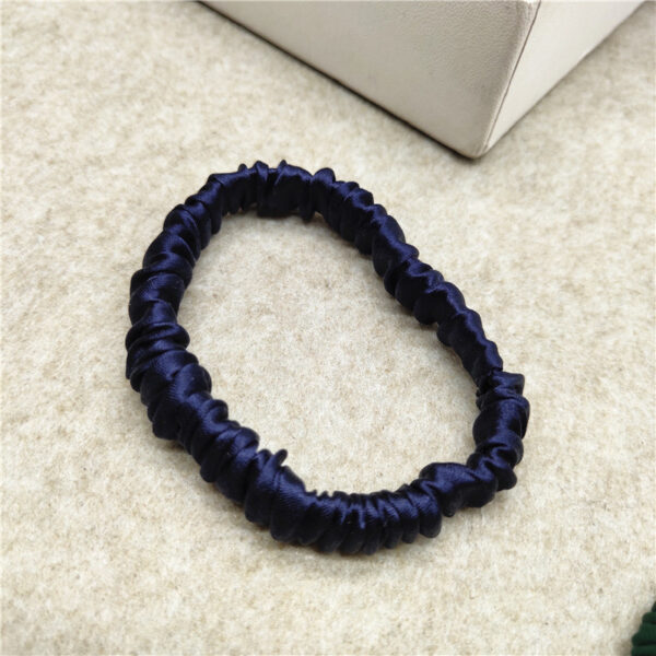 Silk Seamless Hair Tie - Image 10