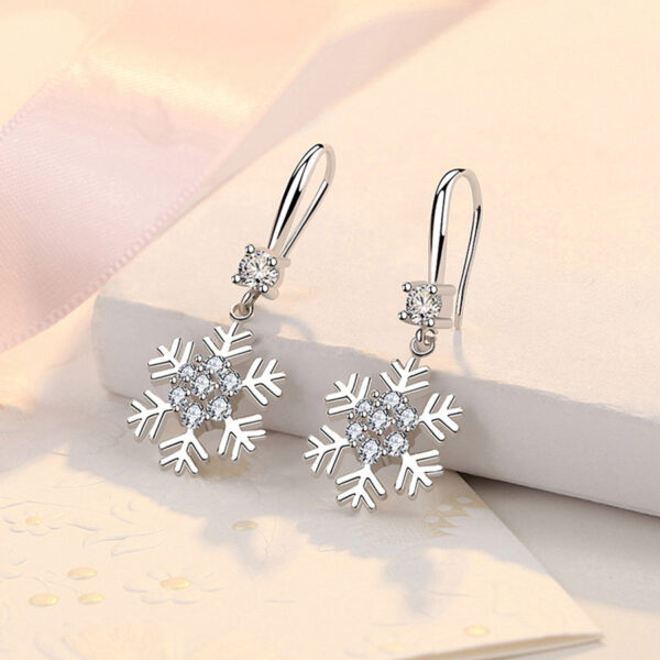 Temperament Snowflake Earrings With Rhinestones Fashion Personalized Christmas Earrings For Women Jewelry - Image 3