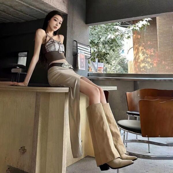 Autumn And Winter New Pointed Toe Chunky Heel Pantyhose Boots - Image 5
