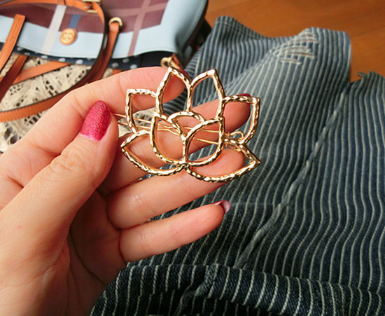 Literary Metal Lotus Shape Retro Hairpin - Image 1