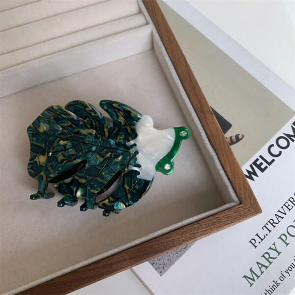 Frog Grip Color Matching Hair Claw Shark Clip Hair Accessories - Image 8