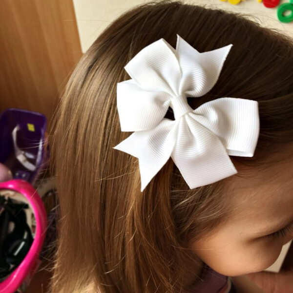 Hairpin With Fishtail Bow - Image 5