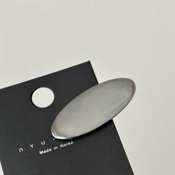 Glossy Metal Oval Duckbill Barrettes - Image 5