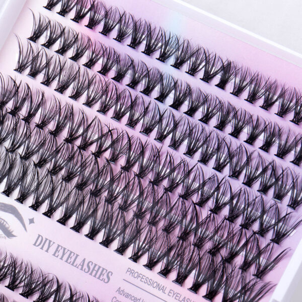12 Rows Of 30D Plus 40D Clusters Of 240 Segmented Lashes Set - Image 3